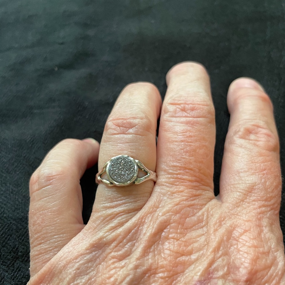 Grace & Heart "Aroon" Ring